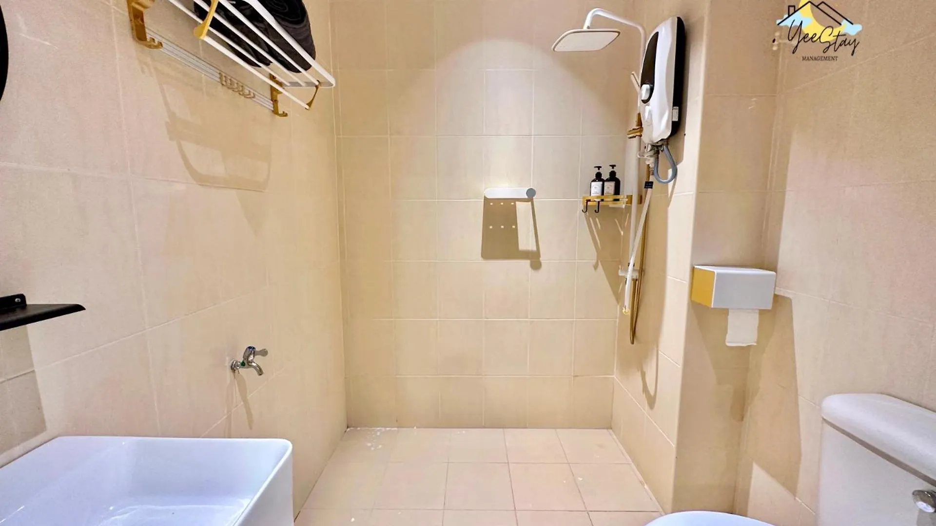 Kota Homestay-22Pax With Karaoke,Arcade Game,Table Pool Walking 5Min To Jonker Малакка Дом отдыха